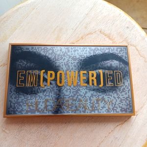 Huda Beauty Empowered palette